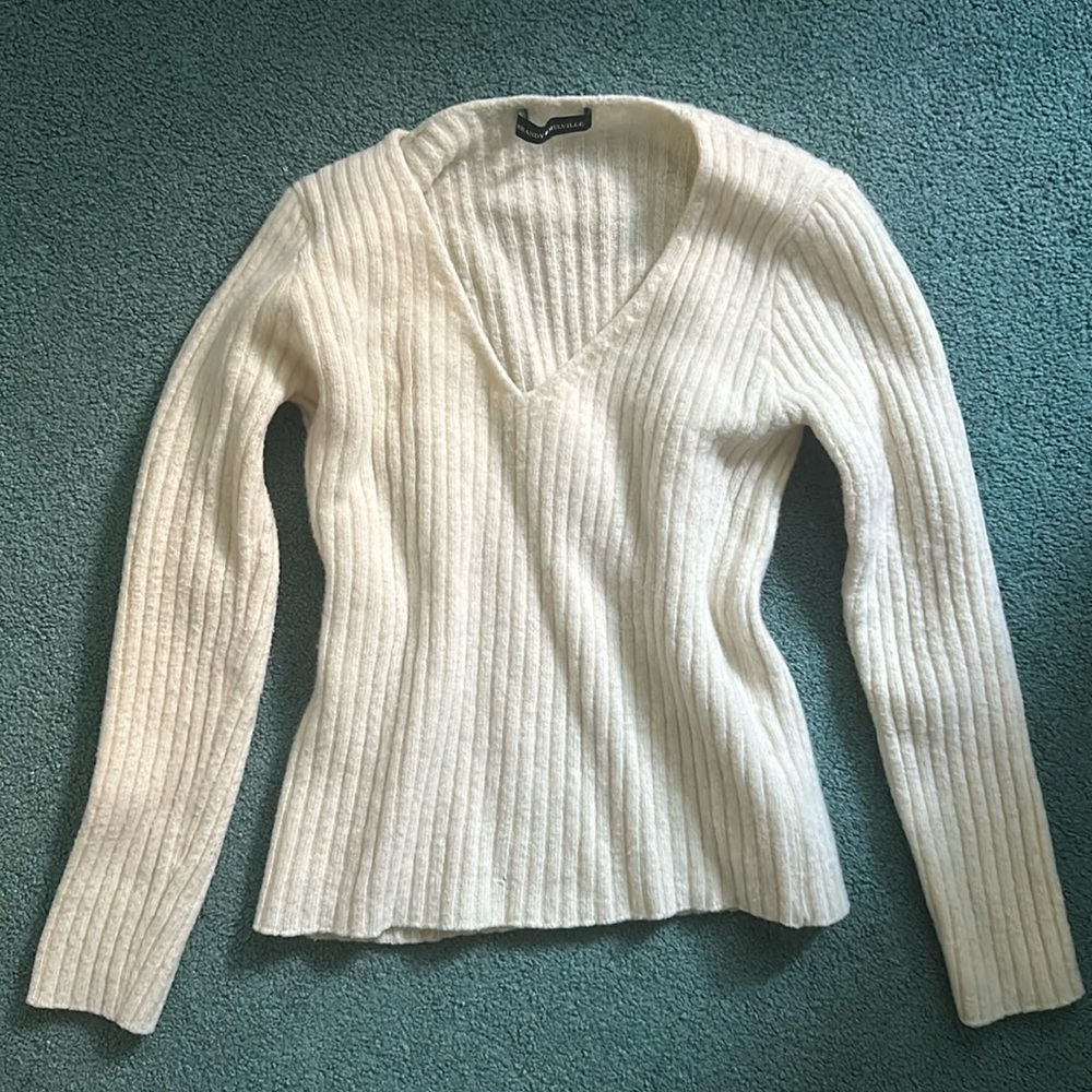 brandy melville sweater